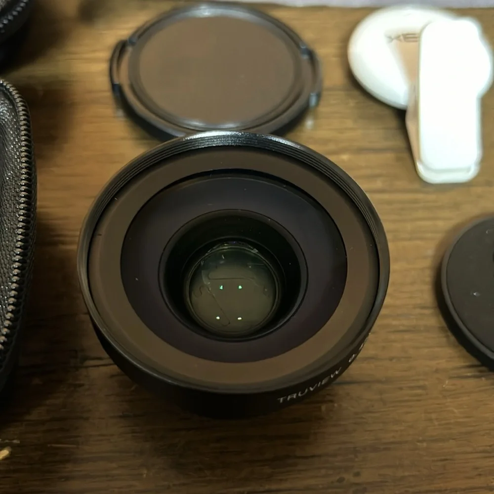 Xenvo TruView 0.45x Wide Angle Lens